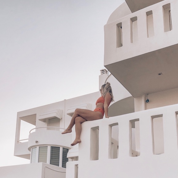 Meet your Posher, Brytni - Picture 3 of 7